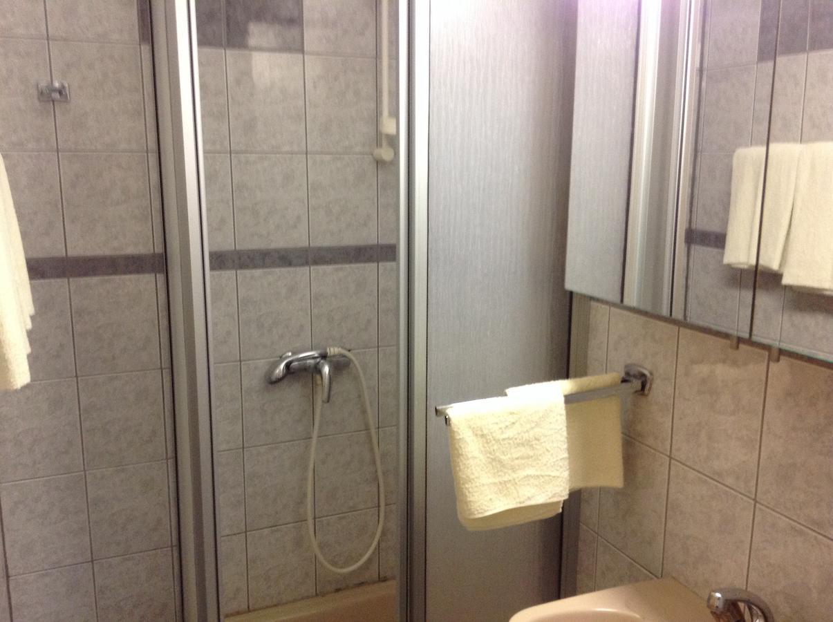 Katarina Apartments And Rooms Sibinj Krmpotski Bilik gambar