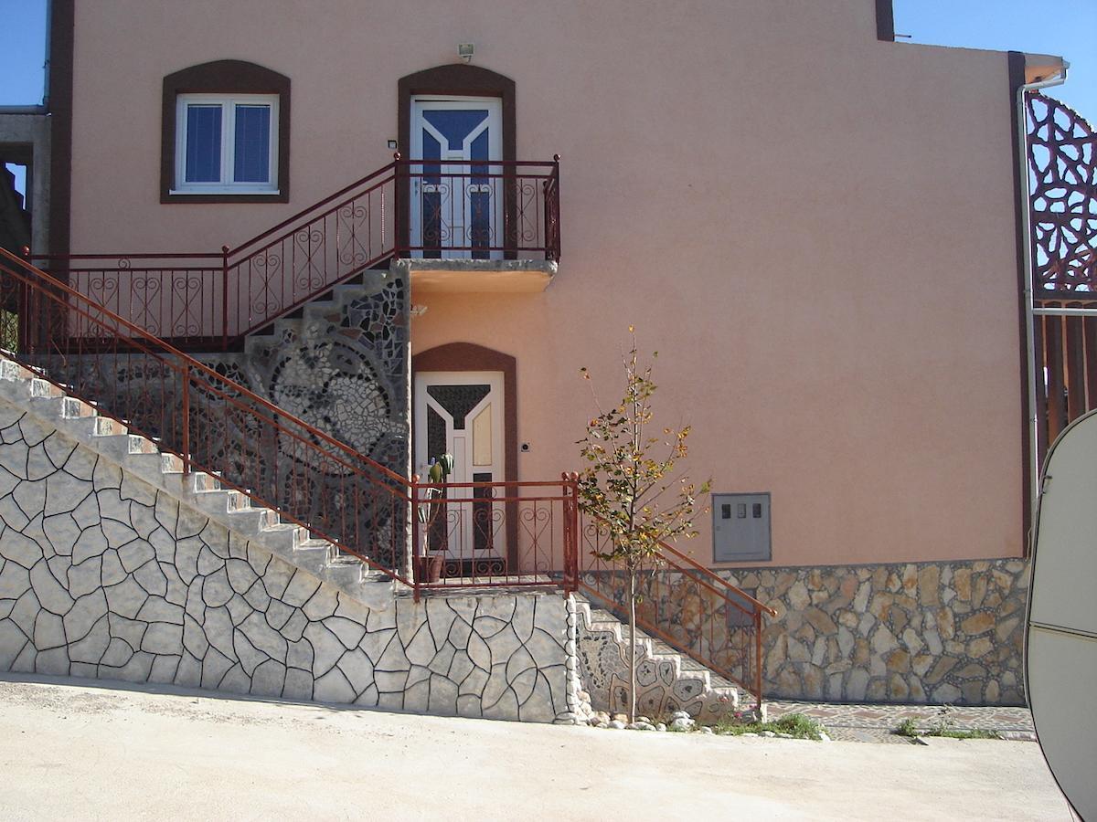 Katarina Apartments And Rooms Sibinj Krmpotski Luaran gambar