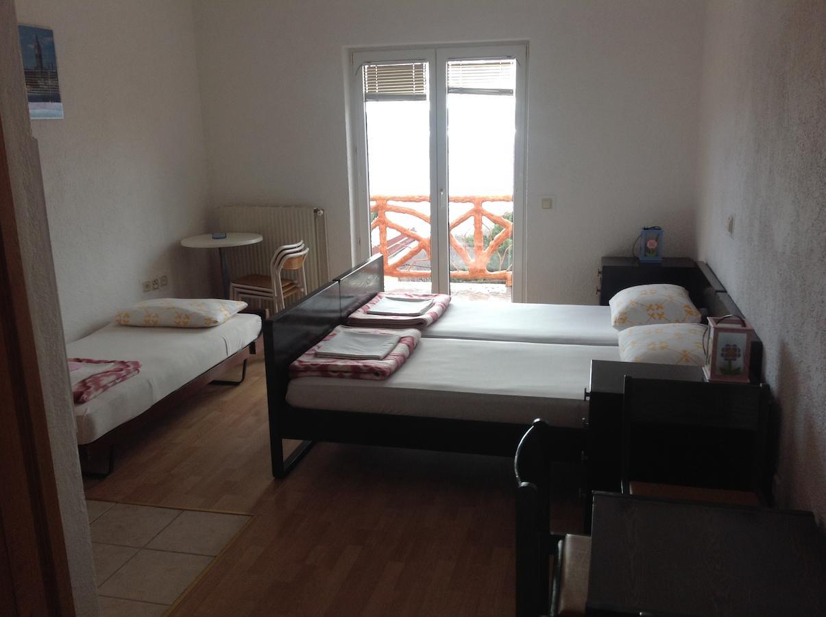 Katarina Apartments And Rooms Sibinj Krmpotski Bilik gambar